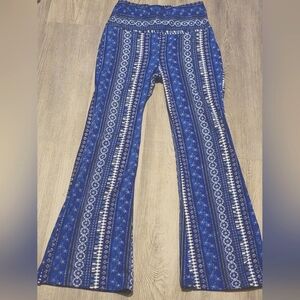 Shosho- Flared Patterned Leggings